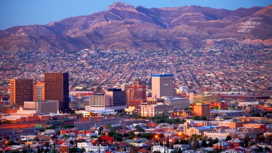 El Paso downtown and Franklin Mountains